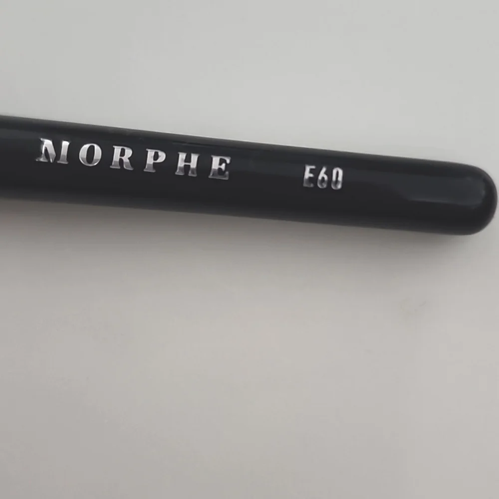 Morphe E60 Deluxe Highlighting Fan Brush